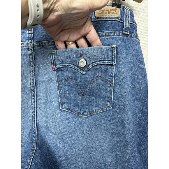 Levi’s Womens 590 Bootcut Medium Blue Denim Jeans Plus Size 18W Flap Pockets - Picture 14 of 16